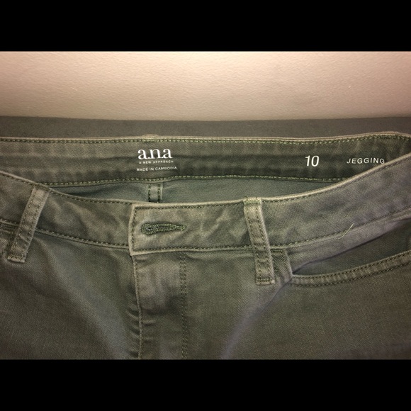 Olive green jeggings - Picture 2 of 3